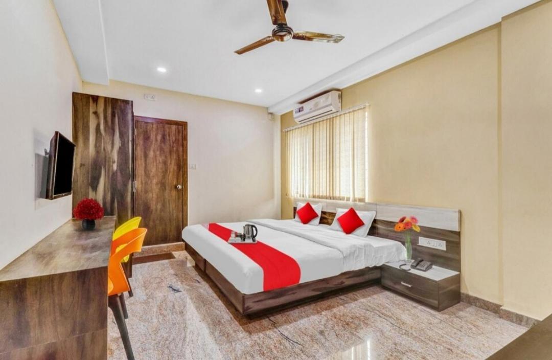 ホテル Lavish Residency バンガロール エクステリア 写真